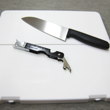 cutting board & knife